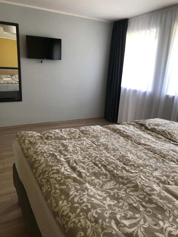 Kaposvár Romahegy Rendezvenyhaz Bed & Breakfast エクステリア 写真