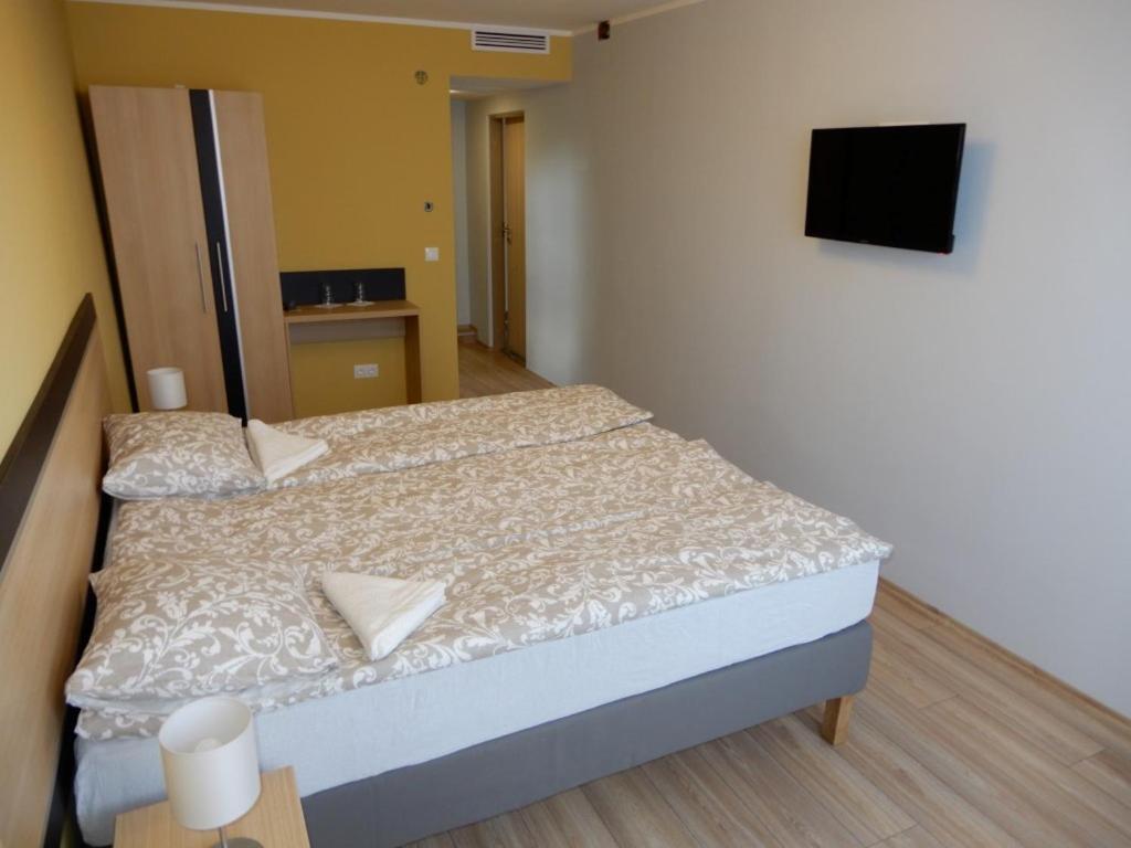 Kaposvár Romahegy Rendezvenyhaz Bed & Breakfast エクステリア 写真
